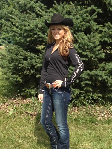 Women's 1/2 zip Pullover with hood